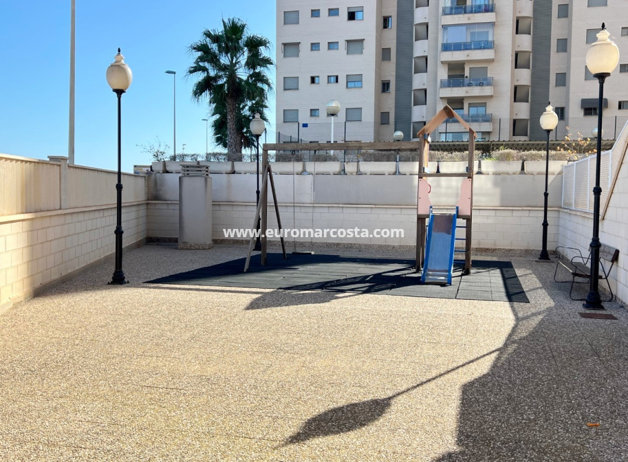 Sale - Apartment / flat - Guardamar del Segura