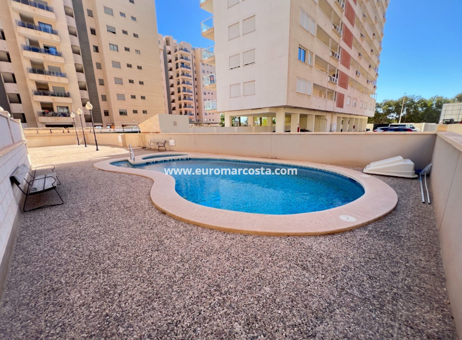 Sale - Apartment / flat - Guardamar del Segura