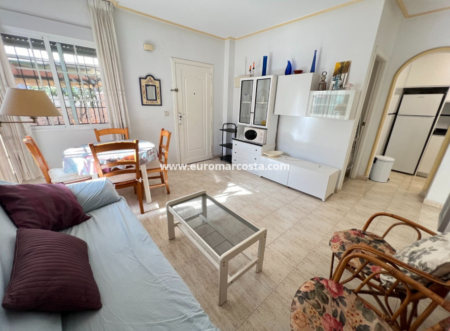 Sale - Bungalow Planta Baja - Torrevieja - TORREVIEJA