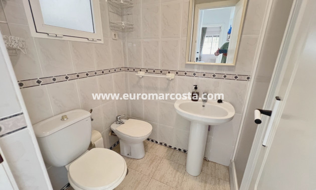 Sale - Bungalow Planta Baja - Torrevieja - TORREVIEJA