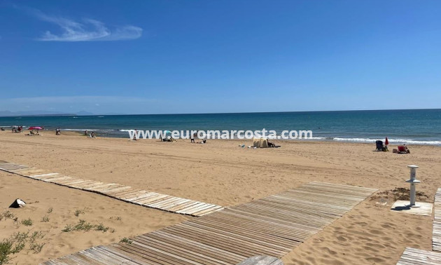 Sale - Bungalow Planta Baja - Torrevieja - TORREVIEJA