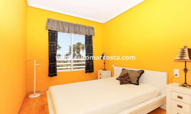 Venta - Apartamento / piso - Torrevieja - TORREVIEJA