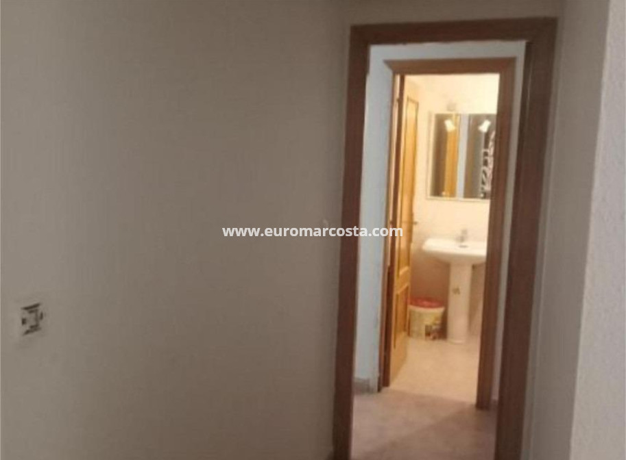 Sale - Apartment / flat - Almoradi - Almoradí