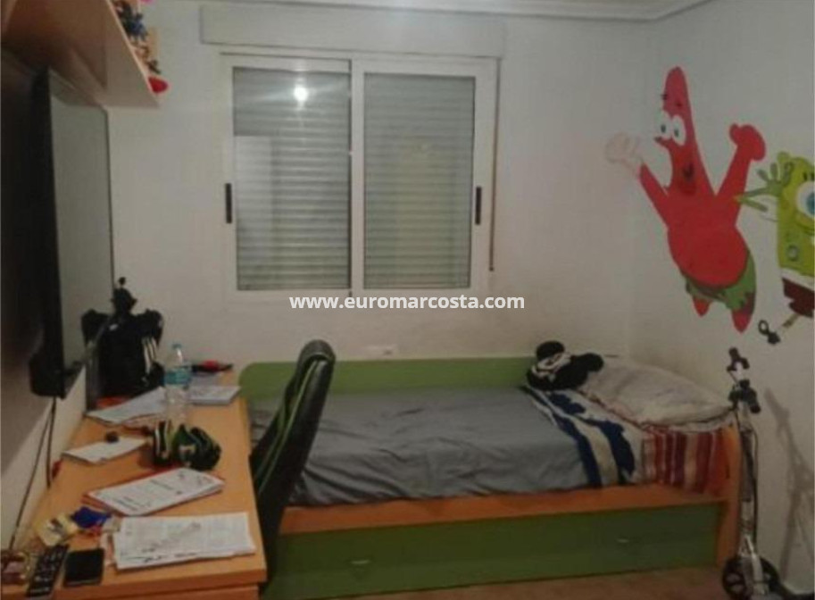 Sale - Apartment / flat - Almoradi - Almoradí