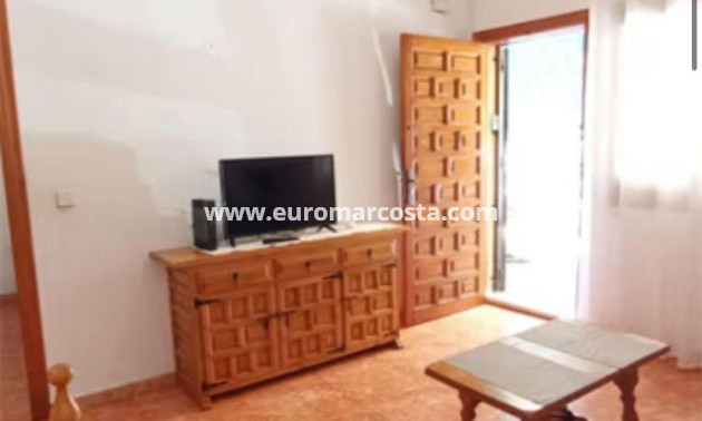 Sale - Apartment / flat - Torrevieja - La Mata