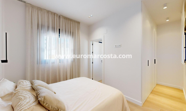 Sale - Apartment / flat - Guardamar del Segura - Pueblo