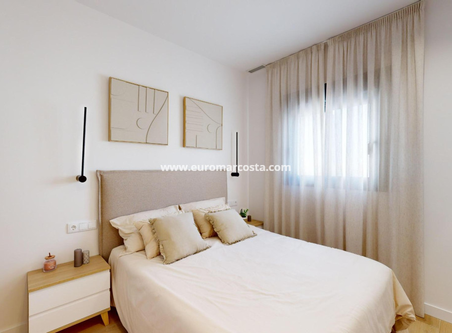 Sale - Apartment / flat - Guardamar del Segura - Pueblo