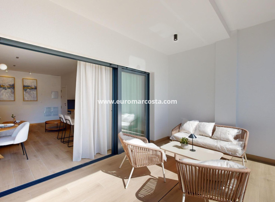 Sale - Apartment / flat - Guardamar del Segura - Pueblo