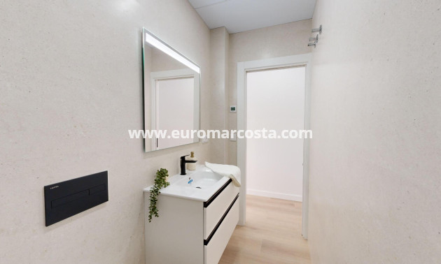 Sale - Apartment / flat - Guardamar del Segura - Pueblo