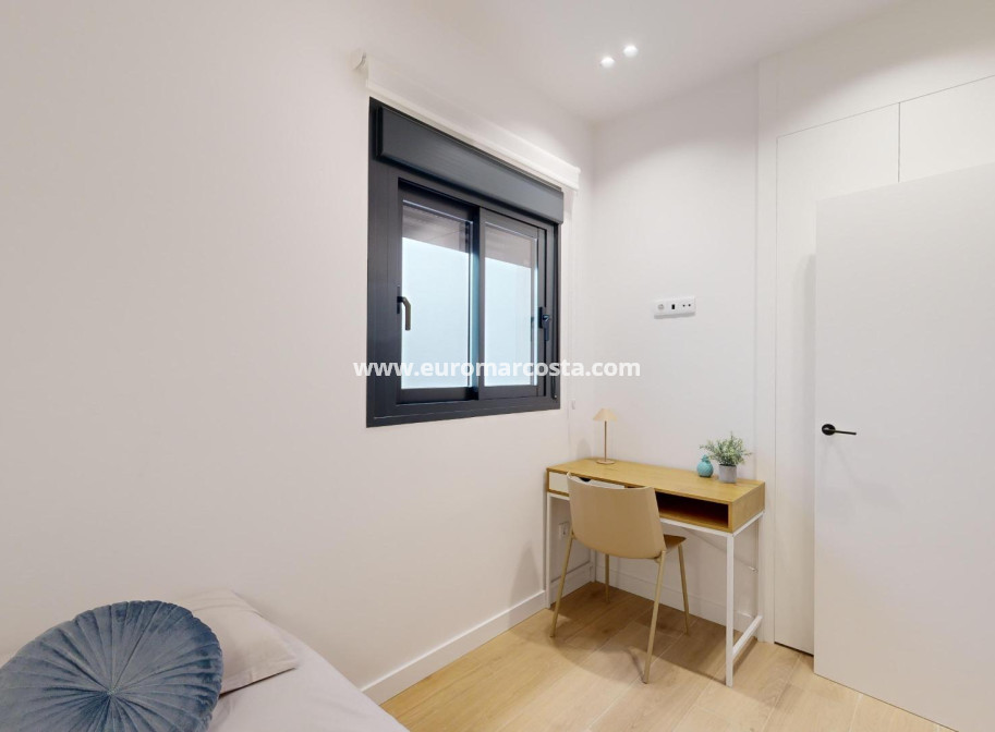 Sale - Apartment / flat - Guardamar del Segura - Pueblo