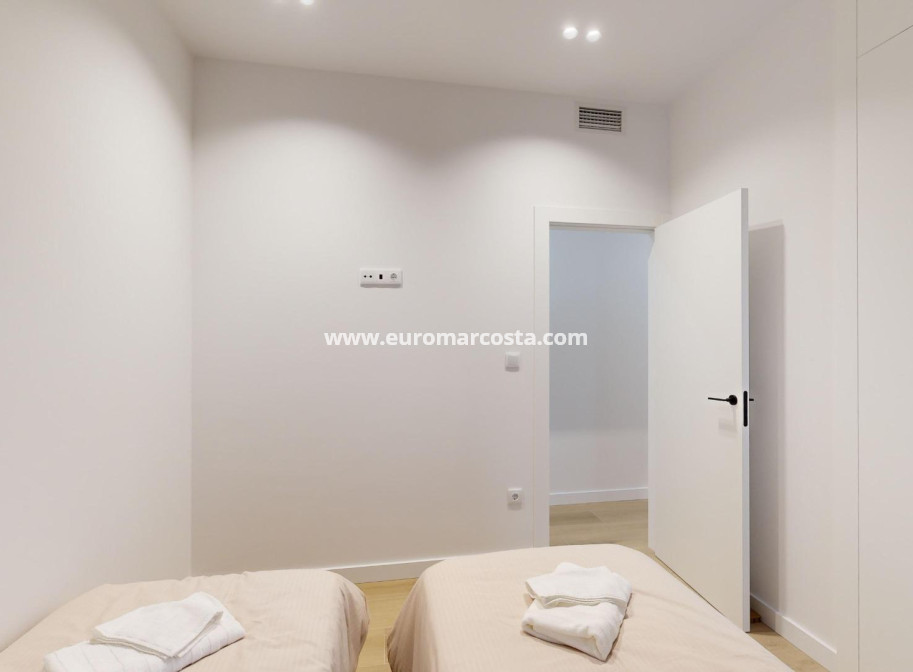 Sale - Apartment / flat - Guardamar del Segura - Pueblo