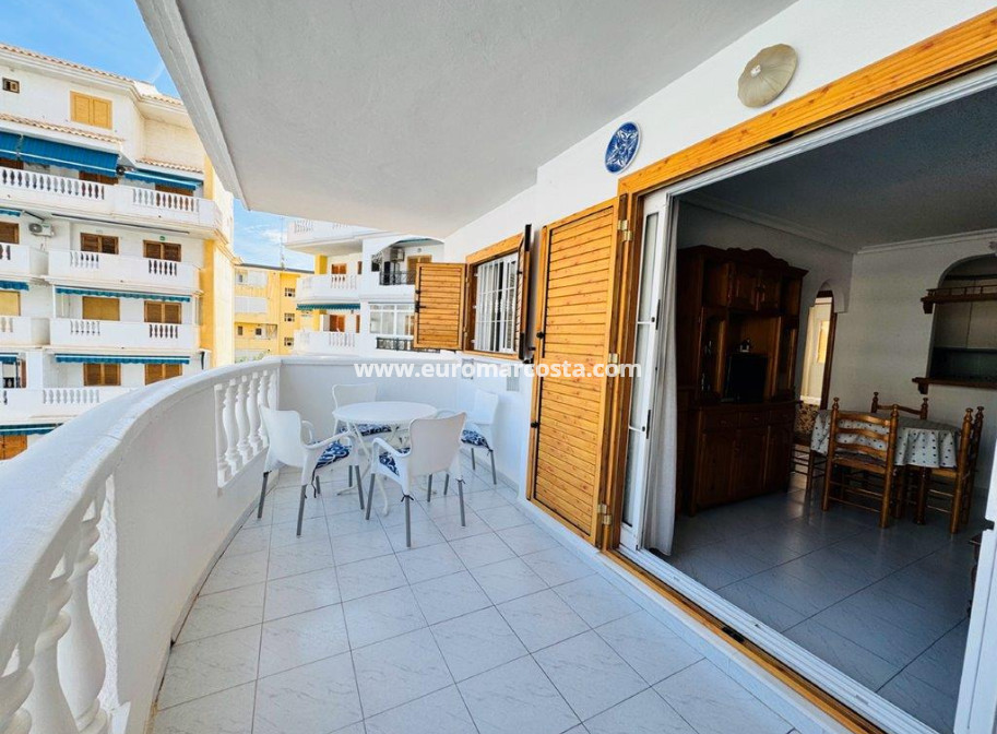 Sale - Apartment / flat - La Mata