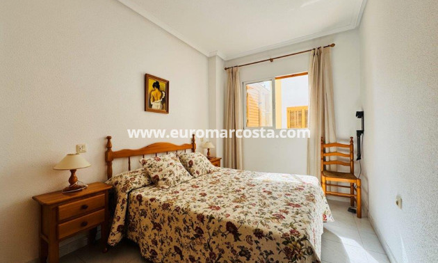 Sale - Apartment / flat - La Mata