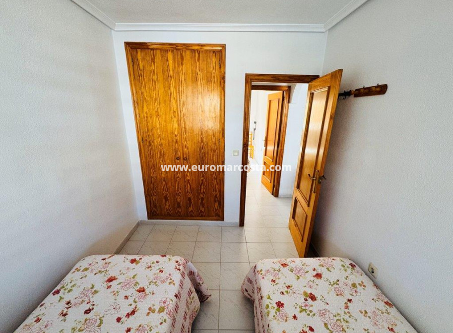 Sale - Apartment / flat - La Mata