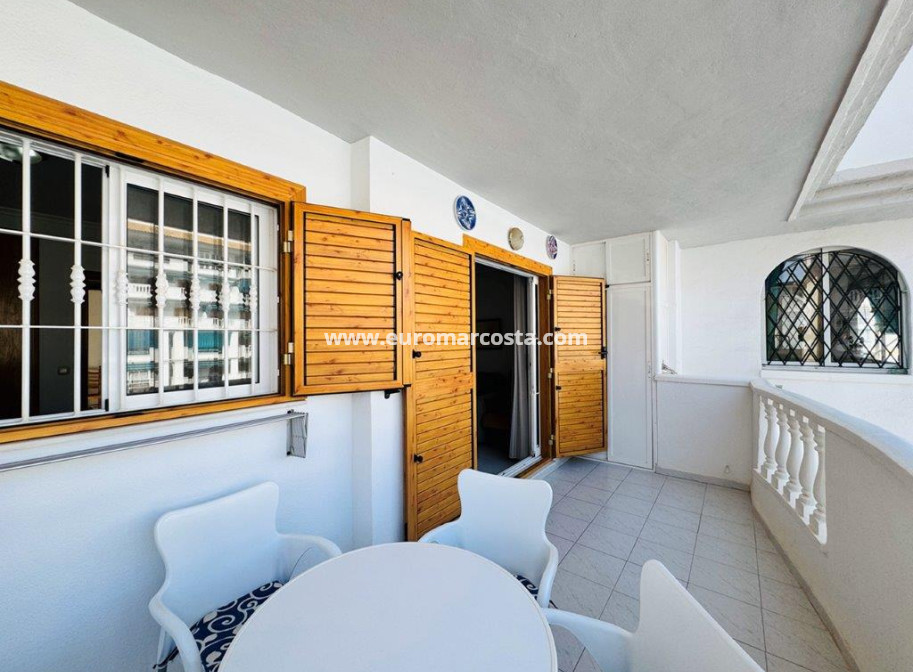 Sale - Apartment / flat - La Mata