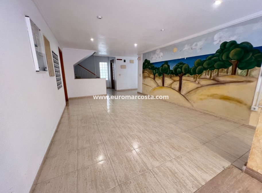 Sale - Apartment / flat - Guardamar del Segura