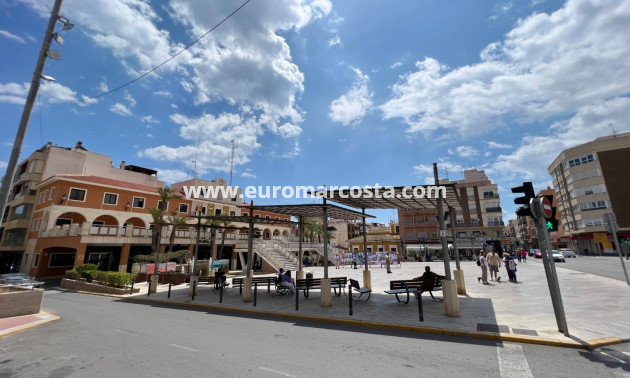 Sale - Apartment / flat - Guardamar del Segura