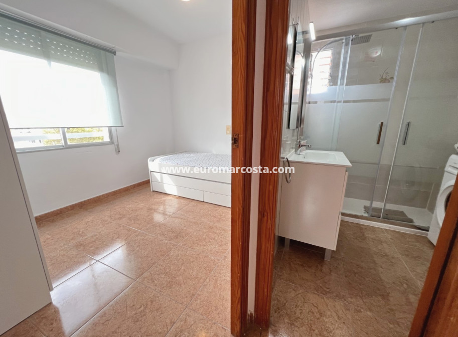 Objekte zum Wiederverkauf - Wohnung - Torrevieja - La Mata