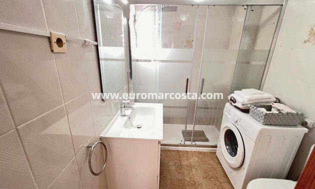 Sale - Apartment / flat - Torrevieja - La Mata