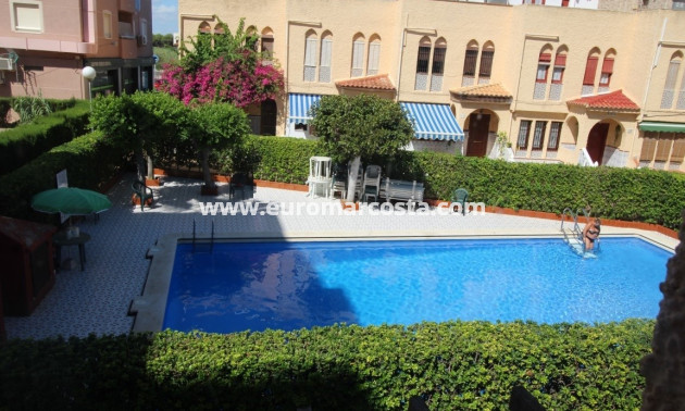 Sale - Apartment / flat - Torrevieja - La Mata