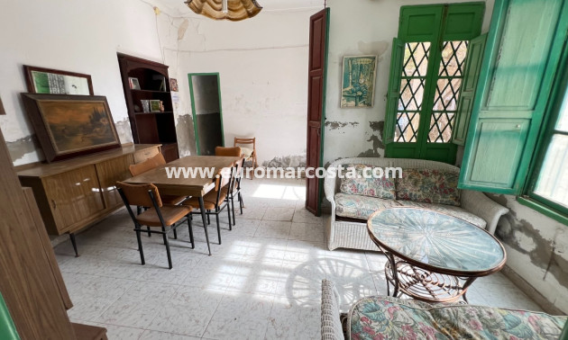 Sale - Country house - Elche Pedanías - La Marina