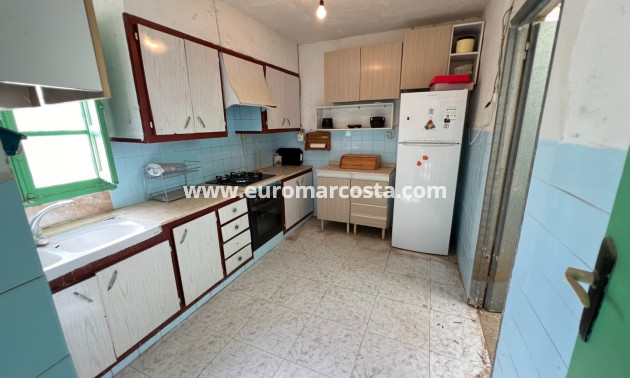 Sale - Country house - Elche Pedanías - La Marina