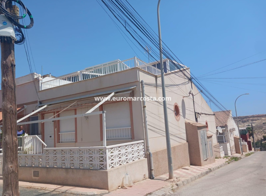 Sale - Bungalow - San Fulgencio - Oasis