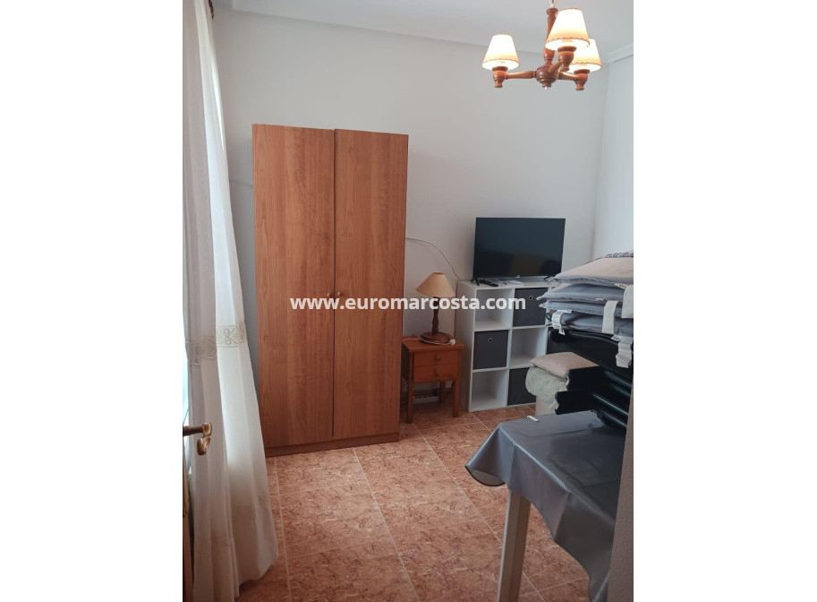 Sale - Bungalow - San Fulgencio - Oasis