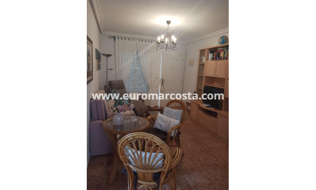 Sale - Bungalow - San Fulgencio - Oasis