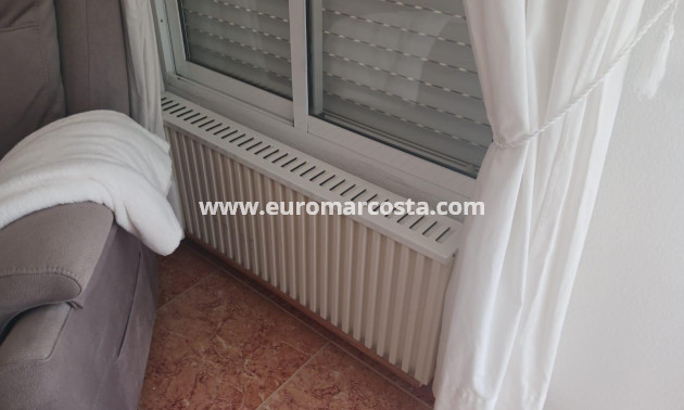 Sale - Bungalow - San Fulgencio - Oasis