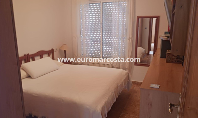 Sale - Bungalow - San Fulgencio - Oasis