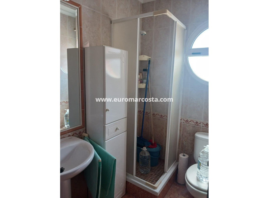 Sale - Bungalow - San Fulgencio - Oasis