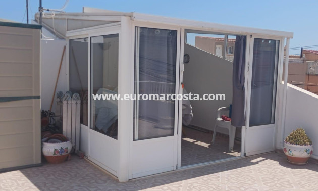 Sale - Bungalow - San Fulgencio - Oasis