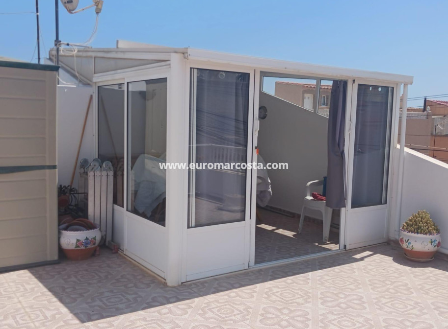 Sale - Bungalow - San Fulgencio - Oasis