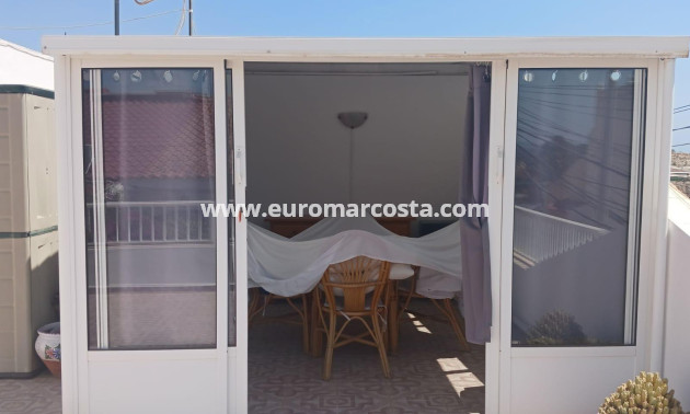 Sale - Bungalow - San Fulgencio - Oasis