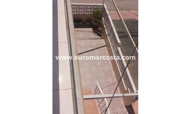 Sale - Bungalow - San Fulgencio - Oasis