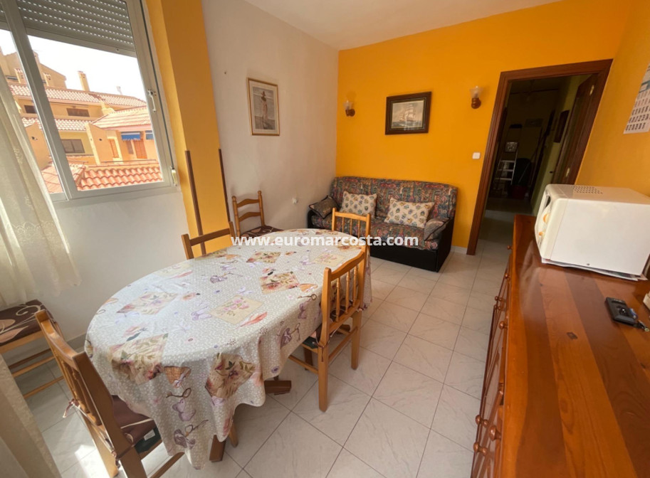 Sale - Apartment / flat - Torrevieja - La Mata