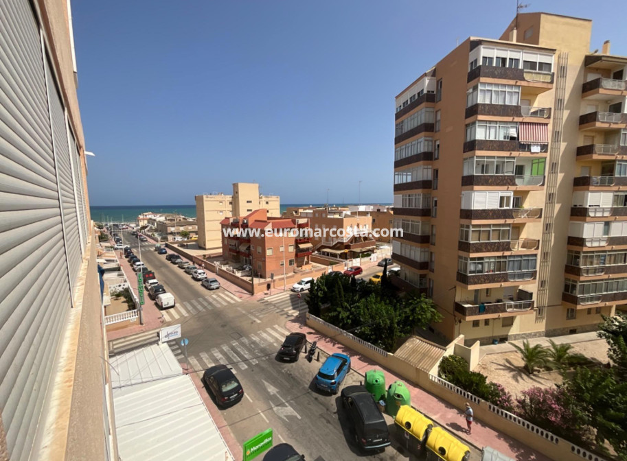 Sale - Apartment / flat - Torrevieja - La Mata