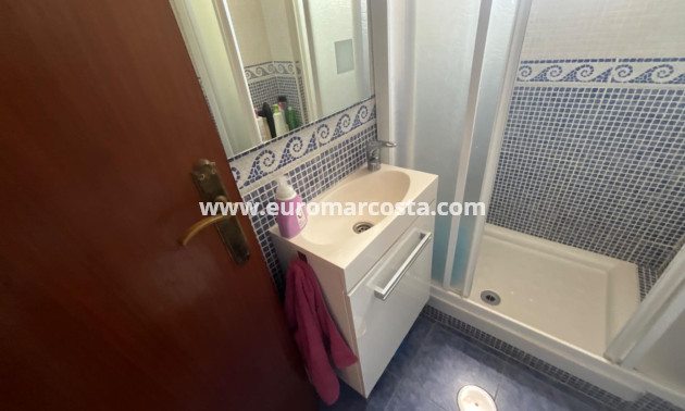 Sale - Apartment / flat - Torrevieja - La Mata