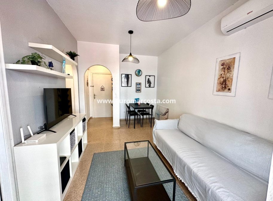 Sale - Apartment / flat - Guardamar del Segura - Pueblo