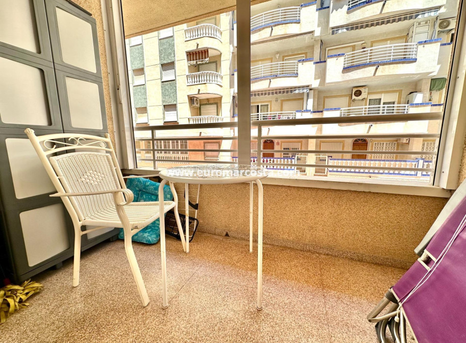 Sale - Apartment / flat - Guardamar del Segura - Pueblo