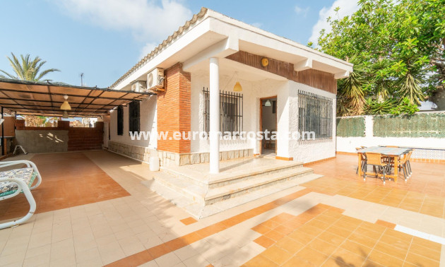 Objekte zum Wiederverkauf - Villa freitstehend - Torrevieja - TORREVIEJA