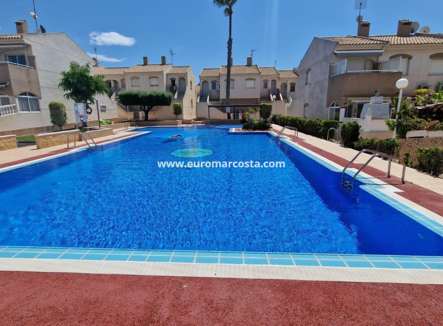 Objekte zum Wiederverkauf - Bungalow - Torrevieja - TORREVIEJA