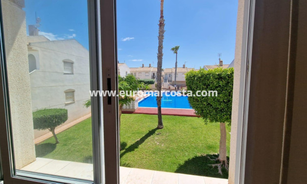 Objekte zum Wiederverkauf - Bungalow - Torrevieja - TORREVIEJA