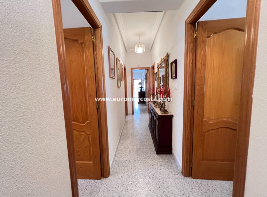 Sale - Country house - Albatera