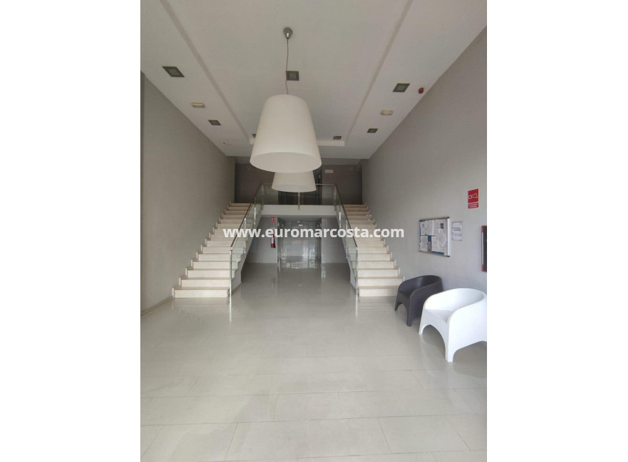 Sale - Apartment / flat - Guardamar del Segura - Pueblo