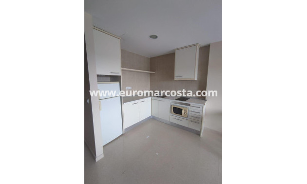 Sale - Apartment / flat - Guardamar del Segura - Pueblo