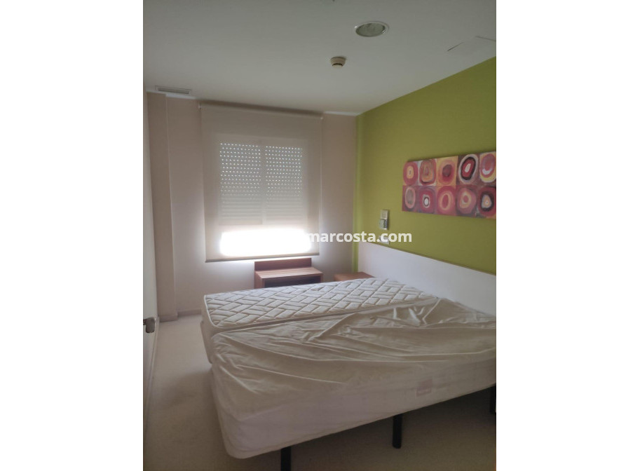 Sale - Apartment / flat - Guardamar del Segura - Pueblo