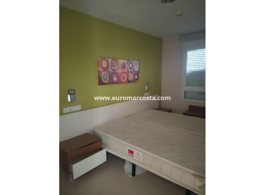 Sale - Apartment / flat - Guardamar del Segura - Pueblo