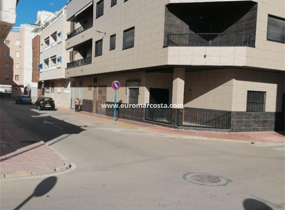 Objekte zum Wiederverkauf - Wohnung - Torrevieja - La Mata